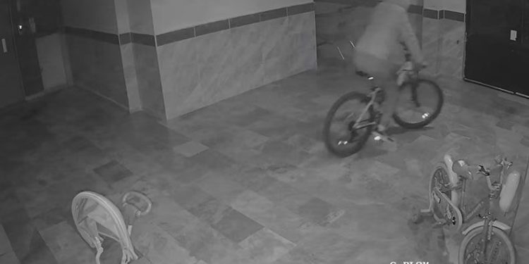 Bursa’da sahte plakalı bisiklet hırsızı ‘pes’ dedirtti