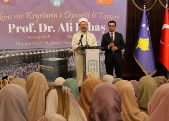 Diyanet İşleri Başkanı Erbaş Kosova’da