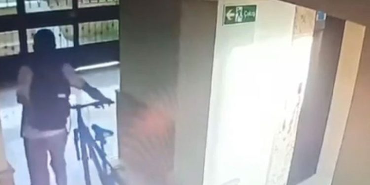 Bursa’da bisiklet hırsızının rahatlığı şaşırttı