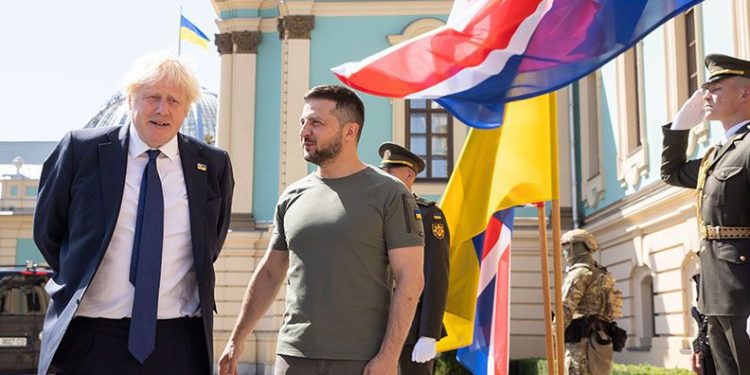 İngiltere Başbakanı Johnson’dan Kiev’e sürpriz ziyaret