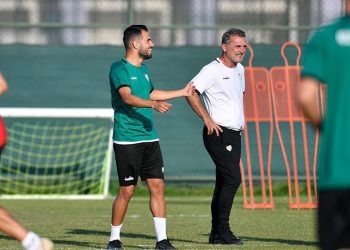Bursaspor’da iletişime önem veriliyor