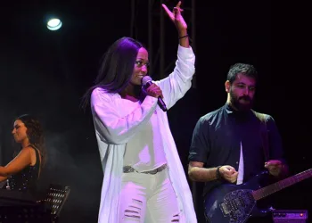 Della Miles’ten “Domdom Kurşunu”