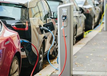 Elektrikli ve hibrit otomobillere ilgi artıyor