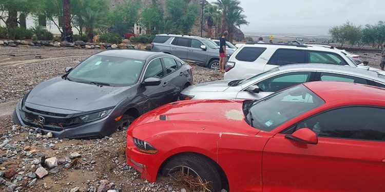 ABD’nin Death Valley Milli Parkı’nı sel vurdu