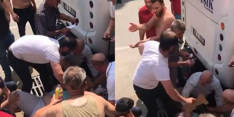 Bursa’da motosiklet sürücüsü otobüse çarptı