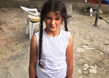 Serinlemek için girdiği barajda boğuldu