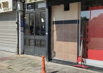 Husumetlisine önce silah sonra bıçakla saldırdı