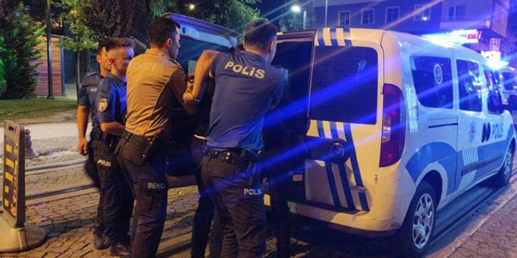 Kocaeli’de bekçilere bıçak çekildi, ortalık karıştı