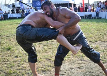 Başpehlivan Hüseyin Gümüşalan oldu