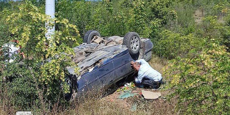 Kontrolden çıkan otomobil takla attı: 2 yaralı
