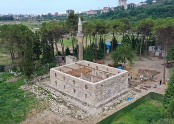 600 yıllık caminin restorasyonunda tarihi kalıntılara rastlandı