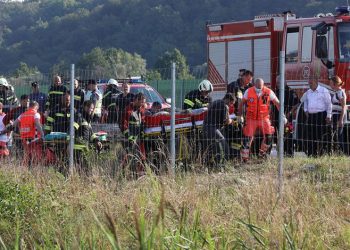 Hırvatistan’da otobüs devrildi: 12 ölü
