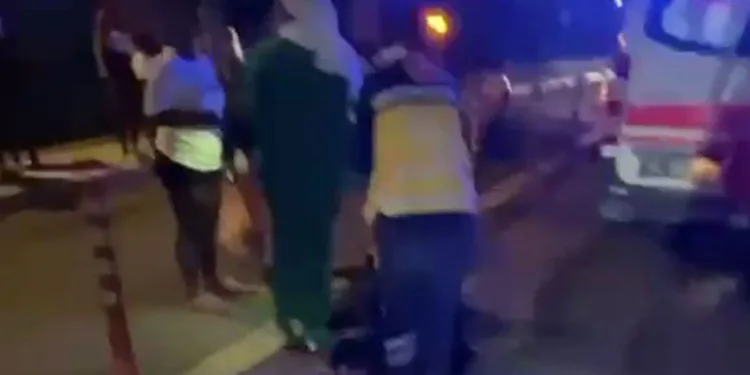 Eğlence dönüşü boğazından bıçaklandı