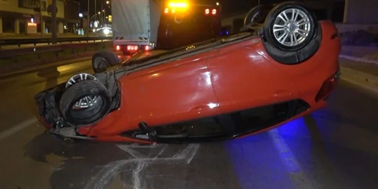 Bursa’da takla atan araçtan burnu bile kanamadan çıktı