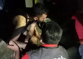 Mersin’de kanyonda mahsur kaldı