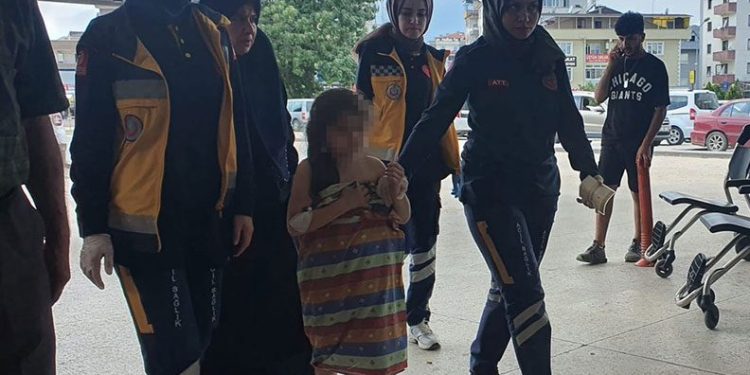 Bursa’da 7 yaşındaki çocuk yanan ateşin üzerine düştü