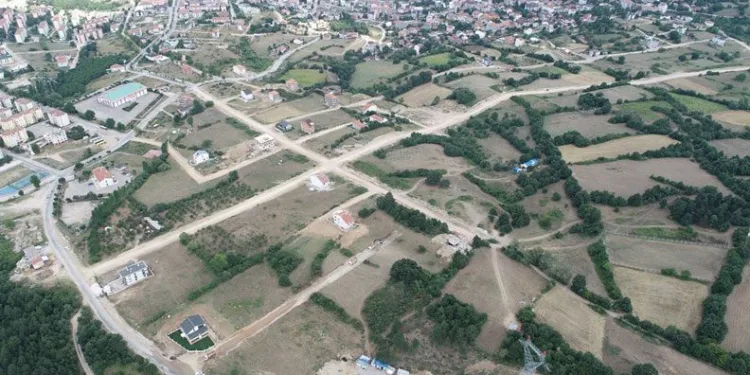 İnegöl’de 4 kilometre yeni yol hattı