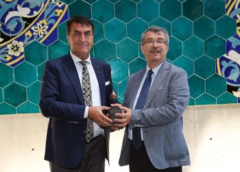 BAL-GÖÇ’den Mustafa Dündar’a ziyaret