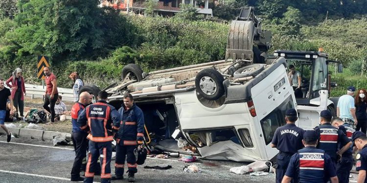 Ordu’da feci kaza: 2 ölü 18 yaralı