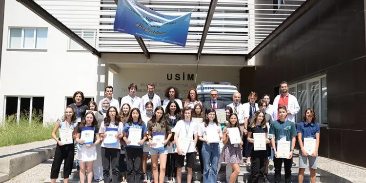 Liselilere yönelik ‘Tıp Kariyer Kampı’ sona erdi