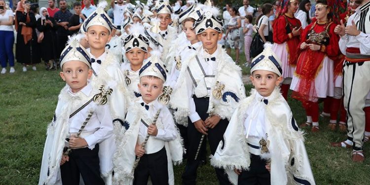 Üsküp’te sünnet şöleni