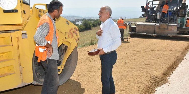 Yenişehir’de asfaltlama çalışmaları hızlandı