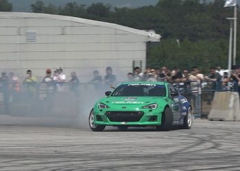 Bursa’da drift gösterisi nefes kesti