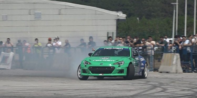 Bursa’da drift gösterisi nefes kesti