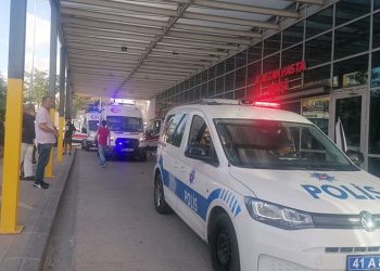 Kocaeli’de trafikte tartıştığı şahıs tarafından bıçaklandı