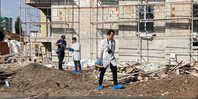 Sivas’ta inşaattan düşen işçi hayatını kaybetti