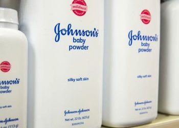 Johnson & Johnson, bebek pudrasının satışını durduracak