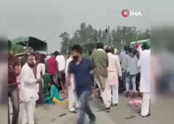 Hindistan’da tanker traktöre çarptı: 6 ölü, 24 yaralı