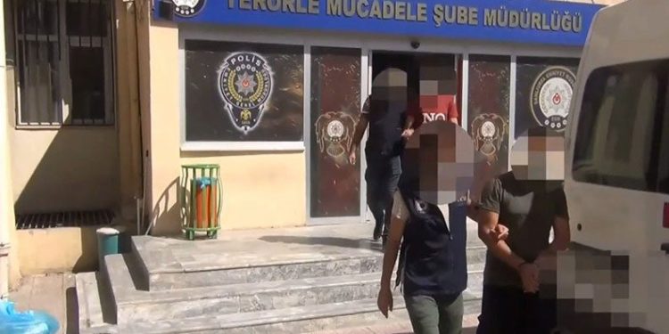 Terör operasyonunda 2 tutuklama