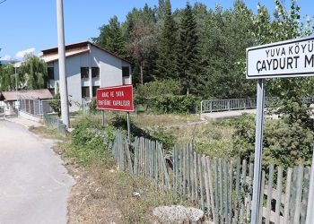 Zehirlenmelerin yaşandığı Bolu Yuva köyünde toplu göç başladı