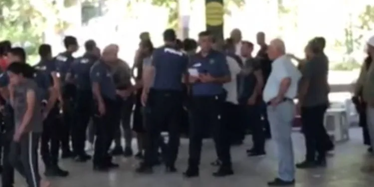 Cenazede kavga: 6 yaralı