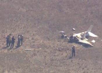 California’da 2 uçak havada çarpıştı: 2 ölü