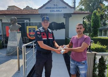 Kan izleri hırsızı ele verdi