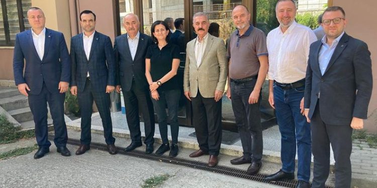 MHP’den Bursa Line TV’ye ziyaret