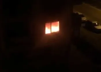 Bursa’da kendi evini yaktı