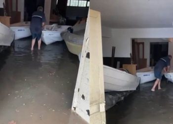 Bursa’da tekneler depoda yüzdü