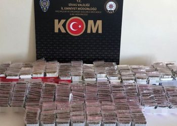 Sivas’ta 640 paket gümrük kaçağı sigara ele geçirildi