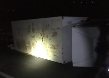 Kamyon altında feci ölüm