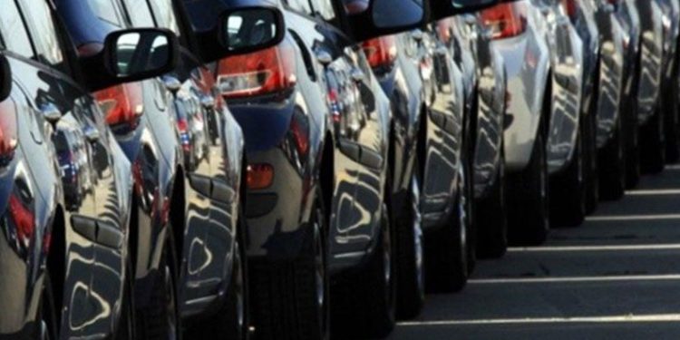 Otomobillerde ÖTV indirimi beklentisi