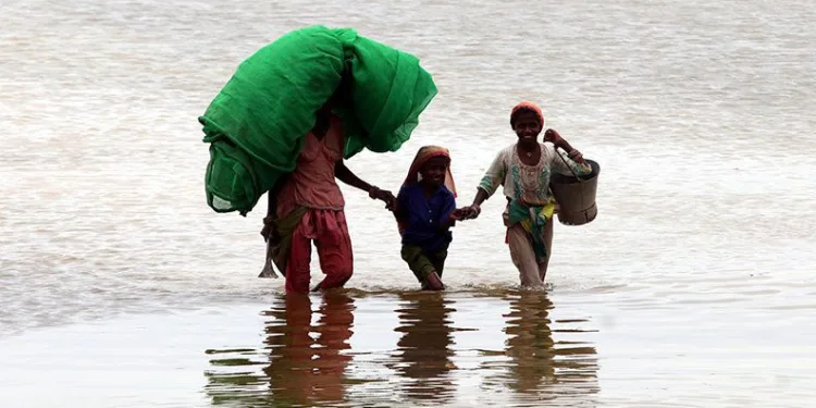 Pakistan’daki sellerde 2 ayda 777 kişi öldü