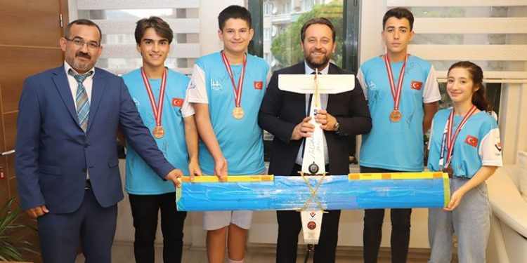 Serkan Gür Feza Takımını ağırladı