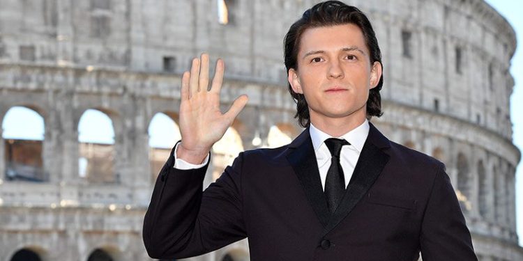 Örümcek Adam’dan hayranlarını üzen haber