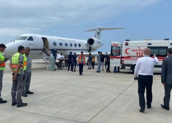 Minibüsü kazasında yaralanan turistler memleketlerine gönderildi