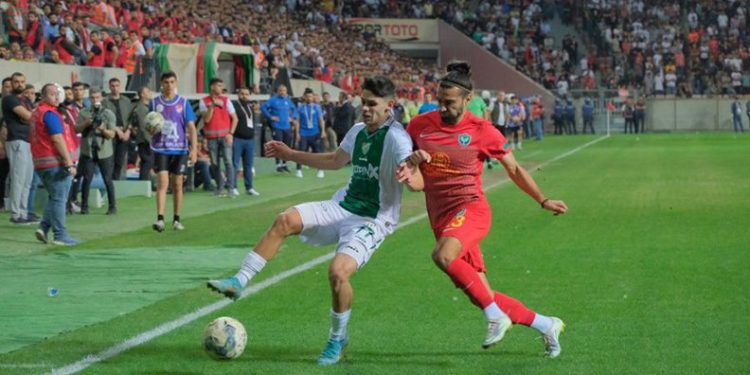 Diyarbakır’da olaylı karşılaşma