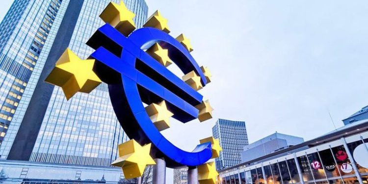Avrupa Merkez Bankası’ndan tarihi faiz artışı
