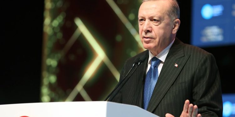 Cumhurbaşkanı Erdoğan’dan işveren ve çalışanlara müjde